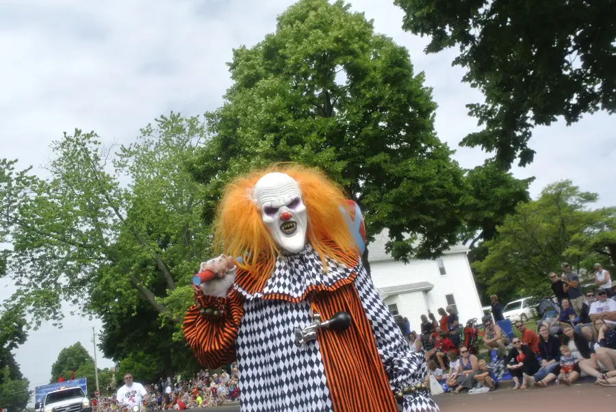 Parade clown